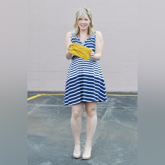 BrighterDay Bow Clutch in Dijon - Picture 3 of 4